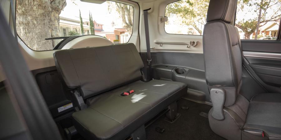 Интерьер Mitsubishi Pajero 5-Door 2014 года  (AU) (фото 10 из 40)